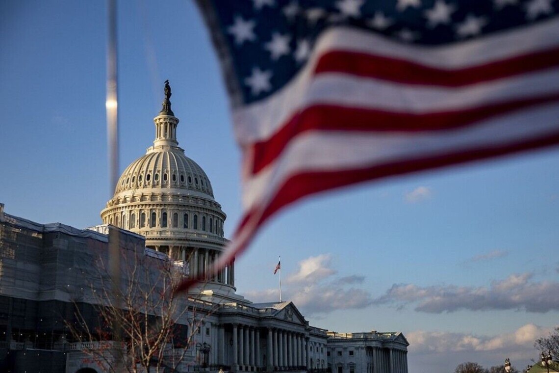 Конгрес США: республіканець Фіцпатрік анонсував законопроєкт проти скасування санкцій на російську нафту