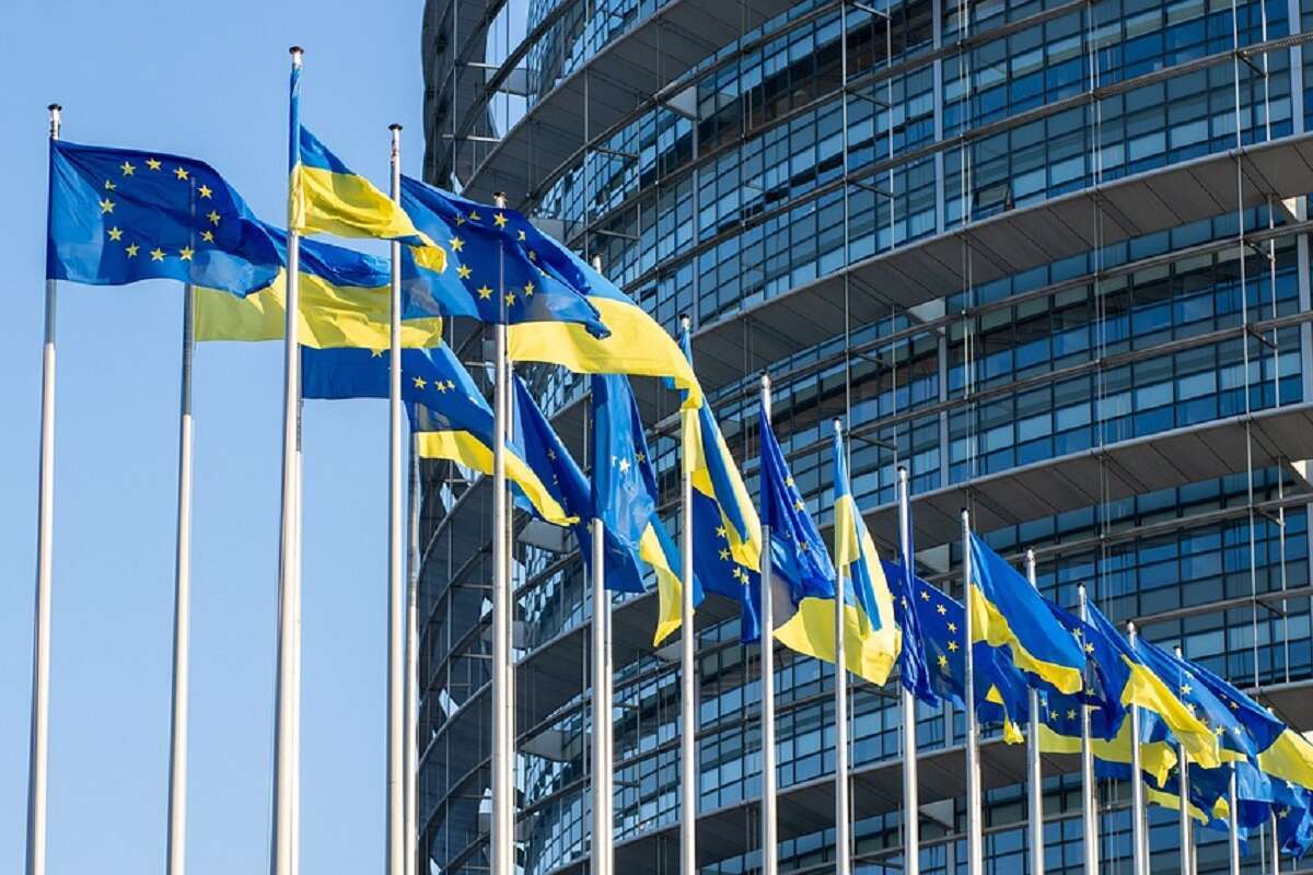 Зеленський і фон дер Ляєн обговорили удари РФ по енергетиці та допомогу ЄС на €3 млрд